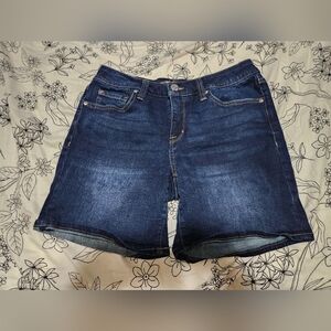 Seven 7 shorts weekend short size 4